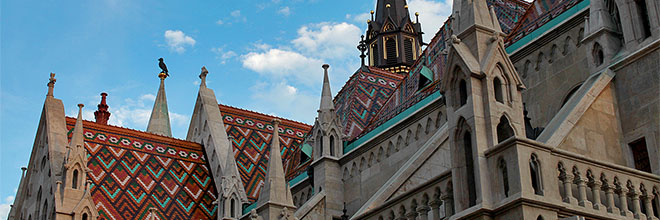 Крыши церкви короля Матьяша, Будапешт, Венгрия. гид по Будапешту и Венгрии