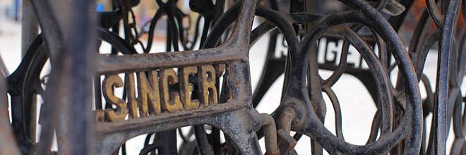 Стойки швейных машин "Зингер", блошиный рынок Эчери, Будапешт